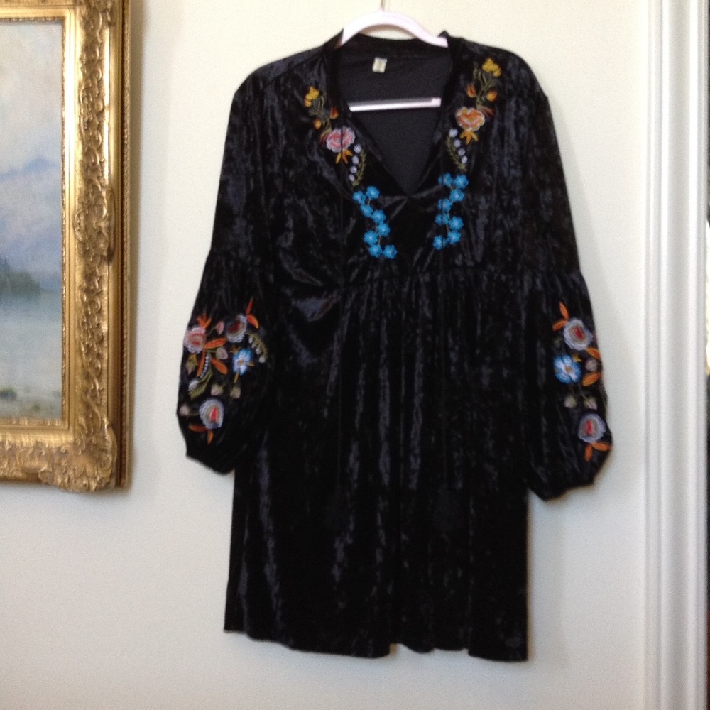 Velvet  with embroidered flowers Dress XXL